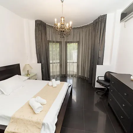 Apartment 5 Bukarest