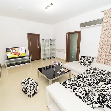 Apartment 5 Bukarest