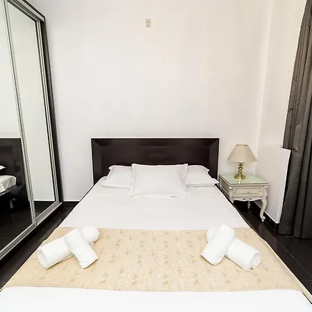 Apartment 5 Bukarest