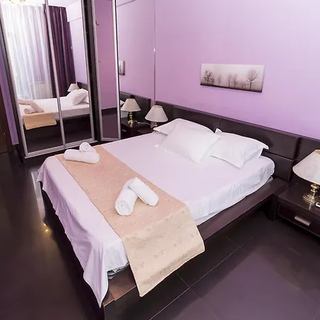 Apartment 5 *