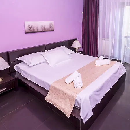 Apartment 5